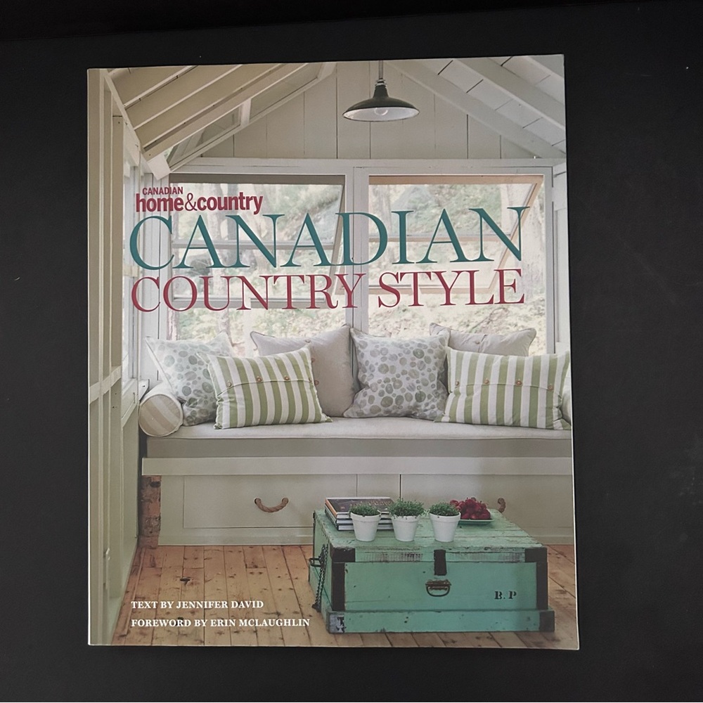 Canadian home & country CANADIAN COUNTRY STYLE paperback